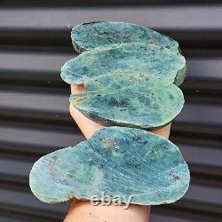 1174g Raw New Zealand Greenstone / Pounamu Carving Slices (R14B137)