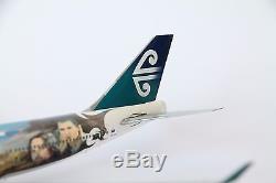 1200 JC Wings Air New Zealand Lord of the Rings B747-400 ZK-SUJ XX2925