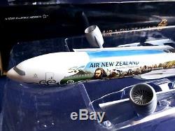 1200 PacMin Air New Zealand Boeing 777-300/ER ZK-OKP The Hobbit Display Model