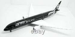 1/200 Phoenix AIR NEW ZEALAND B787-9 ZK-NZE ALL BLACK