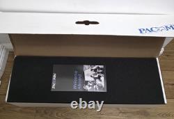 28 Air New Zealand 1100 White Livery Boeing 777-300er Ge Pacmin Desktop Model