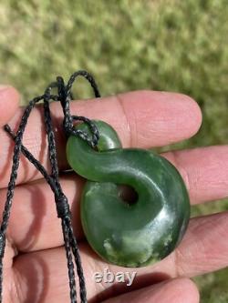 42mm SINGLE TWIST DARK/TRANSLUCENT New Zealand NEPHRITE Jade Pounamu Greenstone