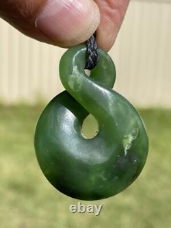 42mm SINGLE TWIST DARK/TRANSLUCENT New Zealand NEPHRITE Jade Pounamu Greenstone
