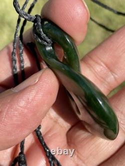 47mm SINGLE TWIST DARK/TRANSLUCENT New Zealand NEPHRITE Jade Pounamu Greenstone