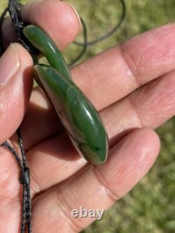 49mm SINGLE TWIST DARK/TRANSLUCENT New Zealand NEPHRITE Jade Pounamu Greenstone