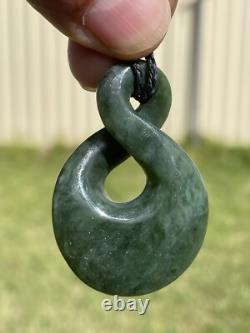 50mm SINGLE TWIST DARK/TRANSLUCENT New Zealand NEPHRITE Jade Pounamu Greenstone