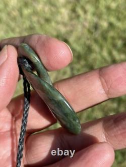 50mm SINGLE TWIST DARK/TRANSLUCENT New Zealand NEPHRITE Jade Pounamu Greenstone