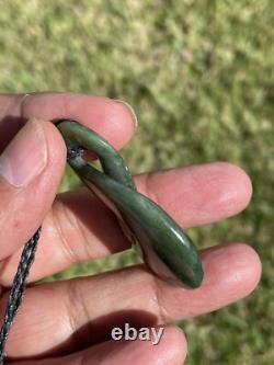 50mm SINGLE TWIST DARK/TRANSLUCENT New Zealand NEPHRITE Jade Pounamu Greenstone