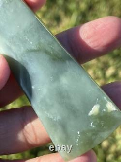 75mm CHATOYANT Maori Greenstone Pounamu RARE BLU INANGA JADE CURVED KURU/PENDANT