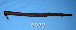A25 Maori Hardwood Spear Thrower (Atlatl) with Incised Art from New Zealand