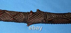 A25 Maori Hardwood Spear Thrower (Atlatl) with Incised Art from New Zealand