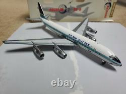 AEROCLASSICS200 Air New Zealand DC8-52 1200 AC219804 1960s Hybrid Cols ZK-NZC