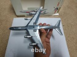 AEROCLASSICS200 Air New Zealand DC8-52 1200 AC219804 1960s Hybrid Cols ZK-NZC