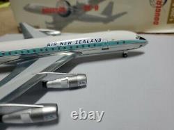 AEROCLASSICS Air New Zealand DC-8-52 1200 AC219804 1960s Hybrid Cols ZK-NZC