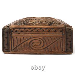 A Beautiful Vintage Maori Tiki Carved Wooden Box Abalone Eyes New Zeeland