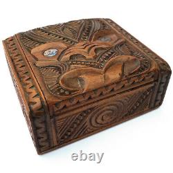 A Beautiful Vintage Maori Tiki Carved Wooden Box Abalone Eyes New Zeeland