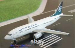 Aeroclassics ACZKNGM Air New Zealand Boeing 737-300 ZK-NGM Diecast 1/400 Model