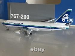 Aeroclassics Air New Zealand Boeing 767-200 1400 ZK-NBB AC419519