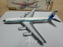 Aeroclassics Air New Zealand DC-8-52 1200 AC219724 1970s Colors ZK-NZF