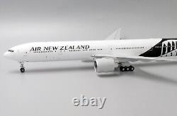 Air New Zealand B777-300ER Reg ZK-OKM JC Wings 1200 Diecast XX2304 (E)