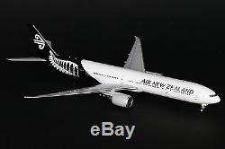 Air New Zealand Boeing 777-300ER RegZK-OKR JC Wings 1200 Diecast Models XX2806