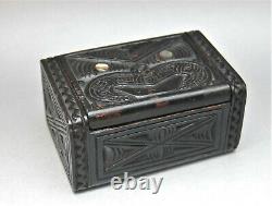 Antique Ethnographic Maori Kapua Wood Zealand Box Mother Pearl Abalone Inlay