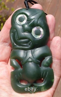 Collectible Ngai Tahu Nz Pounamu Kawakawa Greenstone Jade Large Maori Hei Tiki