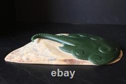 Dark Green Fine New Zealand Nephrite Skate Sculpture & Contrasting Jade Base