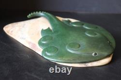 Dark Green Fine New Zealand Nephrite Skate Sculpture & Contrasting Jade Base