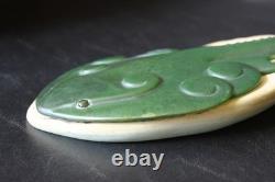 Dark Green Fine New Zealand Nephrite Skate Sculpture & Contrasting Jade Base