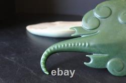 Dark Green Fine New Zealand Nephrite Skate Sculpture & Contrasting Jade Base