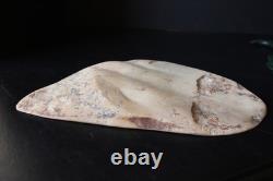 Dark Green Fine New Zealand Nephrite Skate Sculpture & Contrasting Jade Base