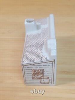 EMPTY Air New Zealand Colonial Collection Mini decanter Waipori Hotel EMPTY