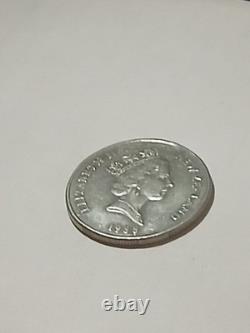 Endeavour 1988 New Zealand 50 Cent Coin Excellent Condition Highly Collectable