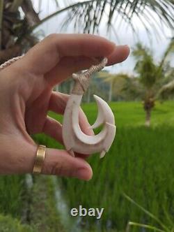 Fish Hook Manta Ray Hei Matau Maori Pendant Hand Carved Deer Horn New Zealand