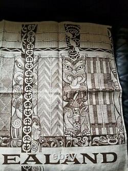 Flax Linen Hand Print Wall Tapestry New Zealand Rare, Carved Maori Whare TIKI