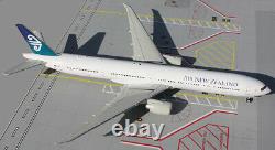 Gemini200 (g2anz258) Air New Zealand 777-300er 1200 Scale Diecast Metal Model