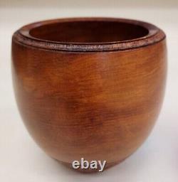 Gorgeous Rare Handmade / Carved / Hand Turned New Zealand Rimu Wood Bowl Signed