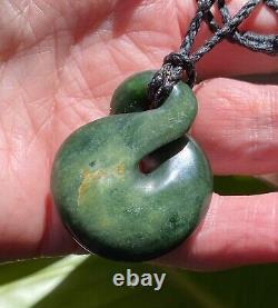 Hand Carved J Kerwin Maori Raukaraka Greenstone Nephrite Jade Eternity Twist