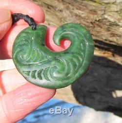 Hand Carved Nz Greenstone Pounamu Nephrite Jade Engraved Maori Hei Matau Hook