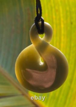 Hand Carved Nz Maori Inanga Greenstone Nephrite Jade Pikorua Eternity Twist