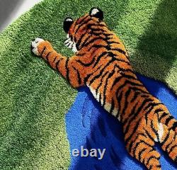 Hand-Tufted Round Tiger Design Rug Jungle Collection 100% New Zealand Wool