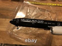 Herpa 1200 Air New Zealand All Blacks Boeing 777-300er
