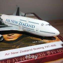 Herpa 550840 Air New Zealand Boeing 747-400 LOTR Frodo NK-NBV 1/200 Jet Model