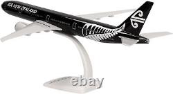 Herpa 555593 Air New Zealand Boeing 777-300ER ZK-OKQ Desk Model 1/200 Airplane