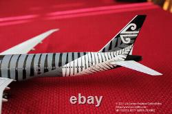 Herpa Wings Air New Zealand Boeing 777-300ER All Black Plastic Model in 1200