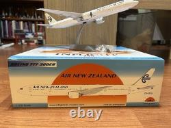 Inflight 200 1/200 Air New Zealand Boeing 777-367ER ZK-OKU IF773NZ0224
