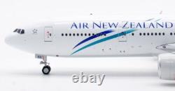 Inflight IF772NZ1122 Air New Zealand Boeing 777-200ER ZK-OKH Diecast 1/200 Model