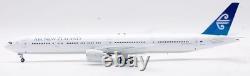 Inflight IF773NZ1223 Air New Zealand Boeing 777-300ER ZK-OKM Diecast 1/200 Model Inflight IF773NZ1223 Air New Zealand Boeing 777-300ER ZK-OKM Diecast 1/200 Model