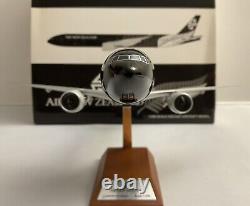 JC Wings 1200 AIR NEW ZEALAND BOEING 777-300ER Reg ZK-OKQ VERY RARE
